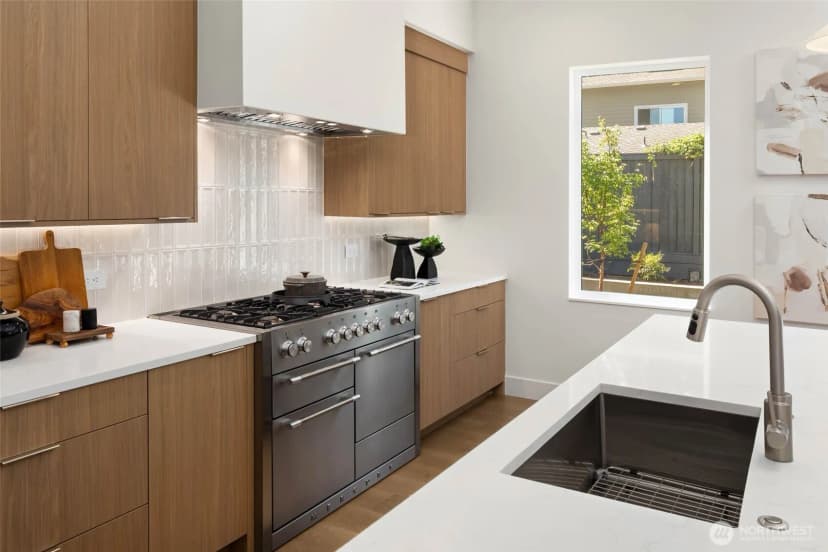 Property photo for 1255 169th Avenue Ne, Bellevue photo 19