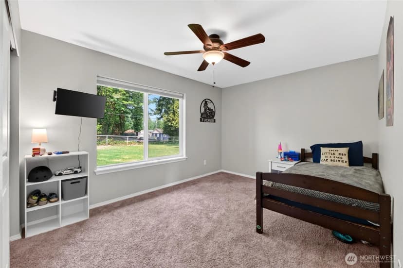 Property photo for 10516 36th Street E, Edgewood photo 26