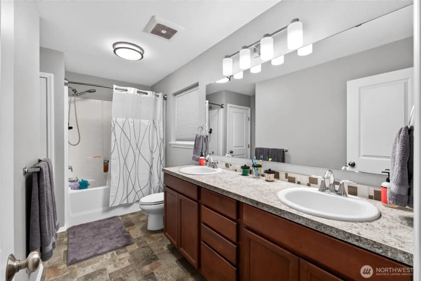 Property photo for 10516 36th Street E, Edgewood photo 21