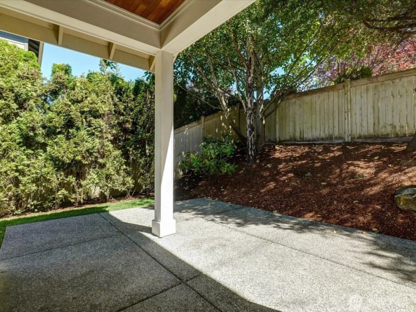 Property photo for 2058 211th Place Se, Sammamish photo 25