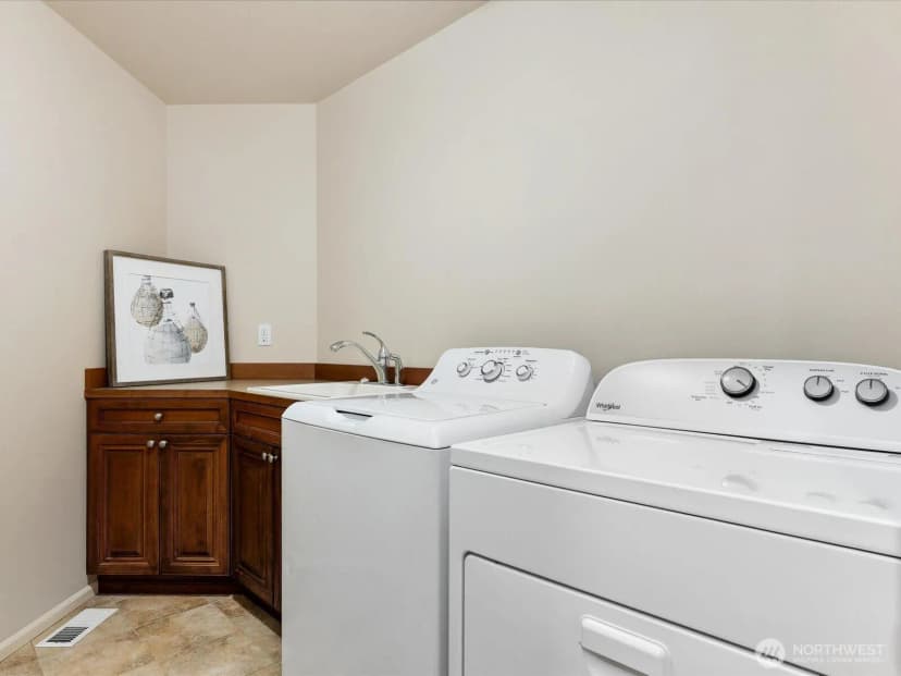 Property photo for 2058 211th Place Se, Sammamish photo 23