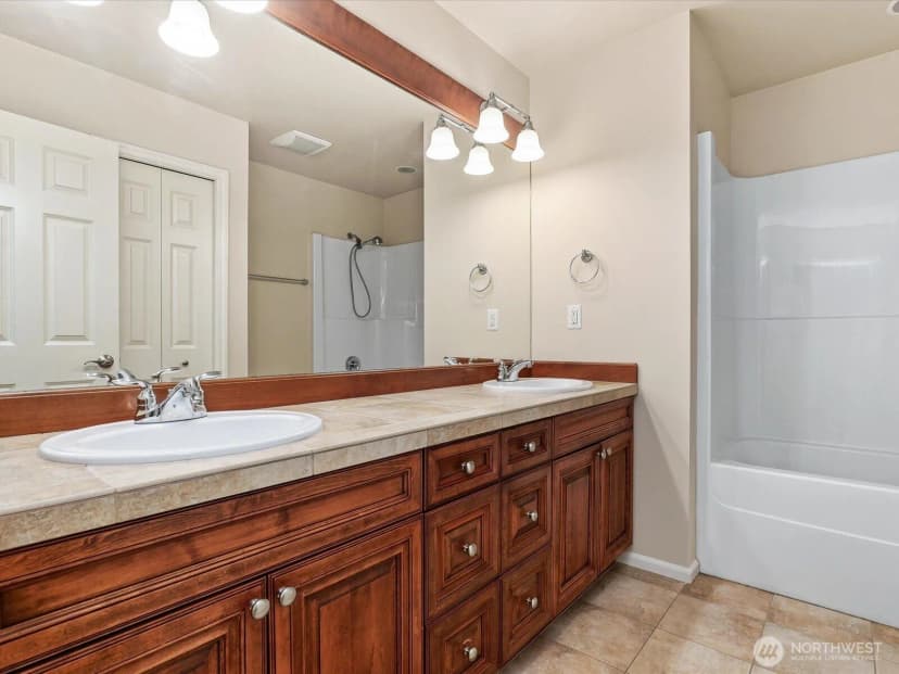 Property photo for 2058 211th Place Se, Sammamish photo 20