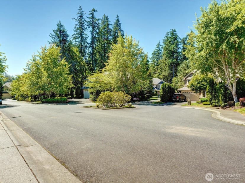 Property photo for 2058 211th Place Se, Sammamish photo 29