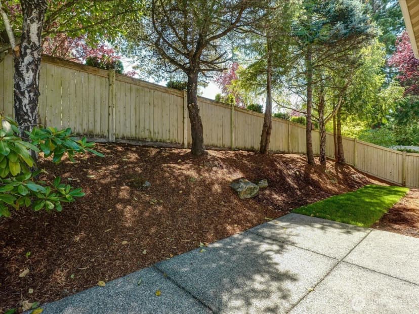 Property photo for 2058 211th Place Se, Sammamish photo 26