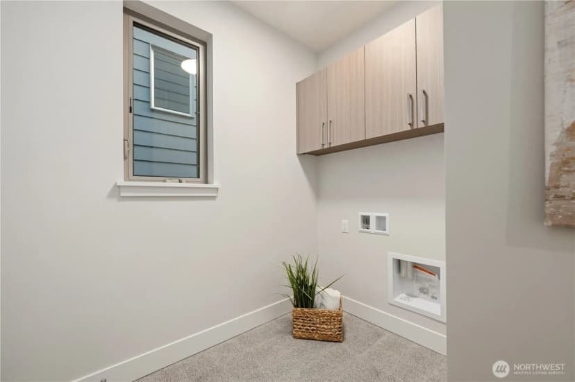 Property photo for 12315 Ne 70th Lane #2, Kirkland photo 26