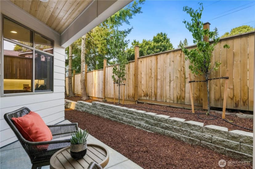 Property photo for 12315 Ne 70th Lane #2, Kirkland photo 29