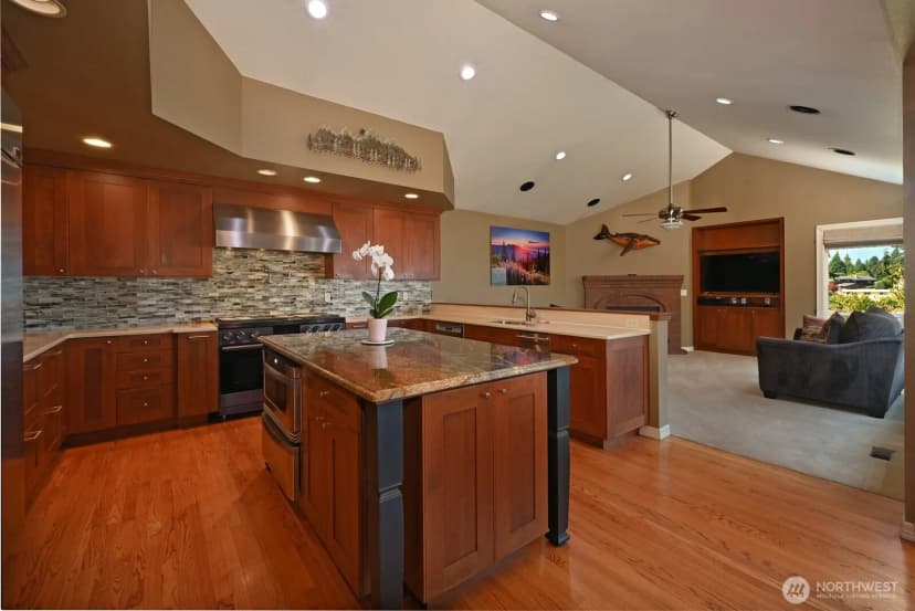 Property photo for 29917 1st Place S, Federal Way photo 11