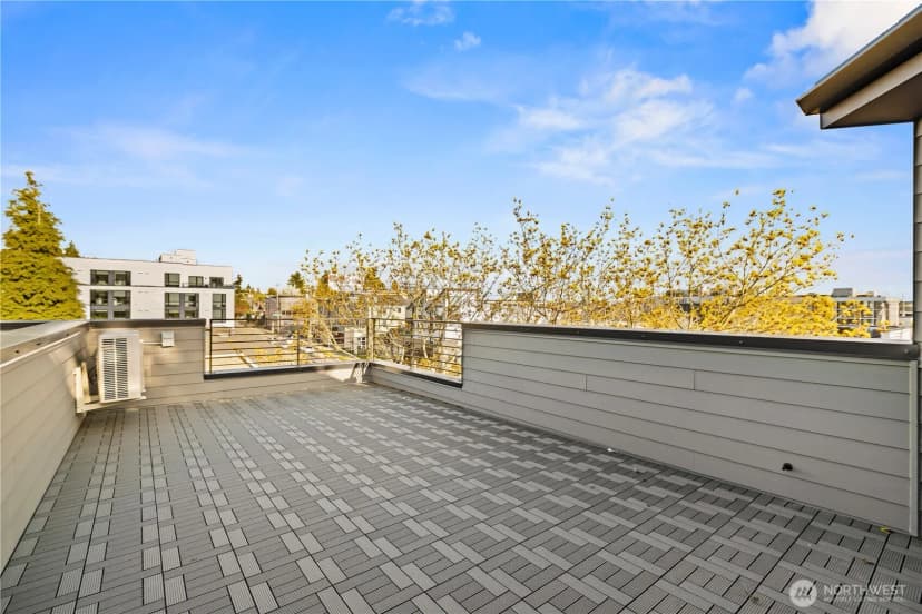 Property photo for 7005 9th Avenue Ne, Seattle photo 24