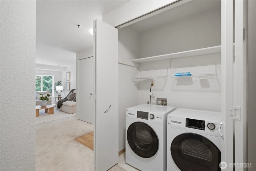 Property photo for 12611 109th Ct Ne #j202, Kirkland photo 14
