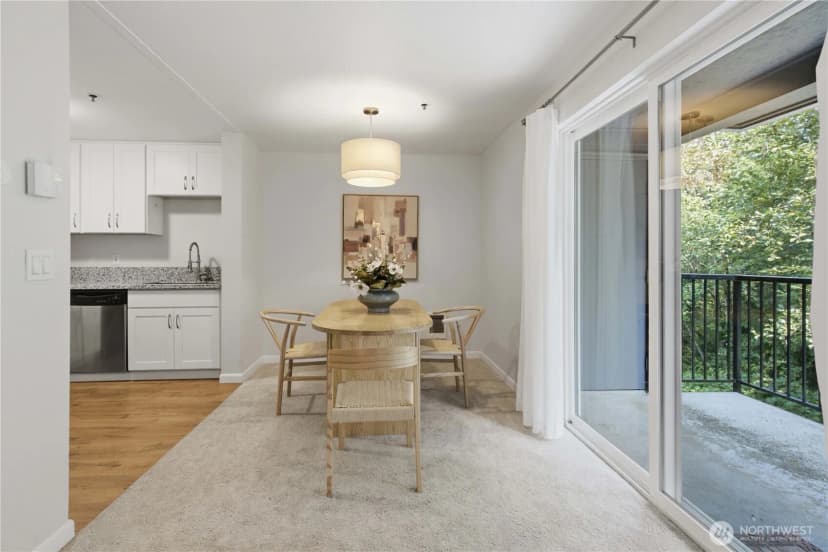 Property photo for 12611 109th Ct Ne #j202, Kirkland photo 6