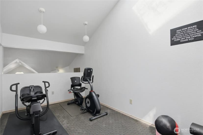 Property photo for 12611 109th Ct Ne #j202, Kirkland photo 32