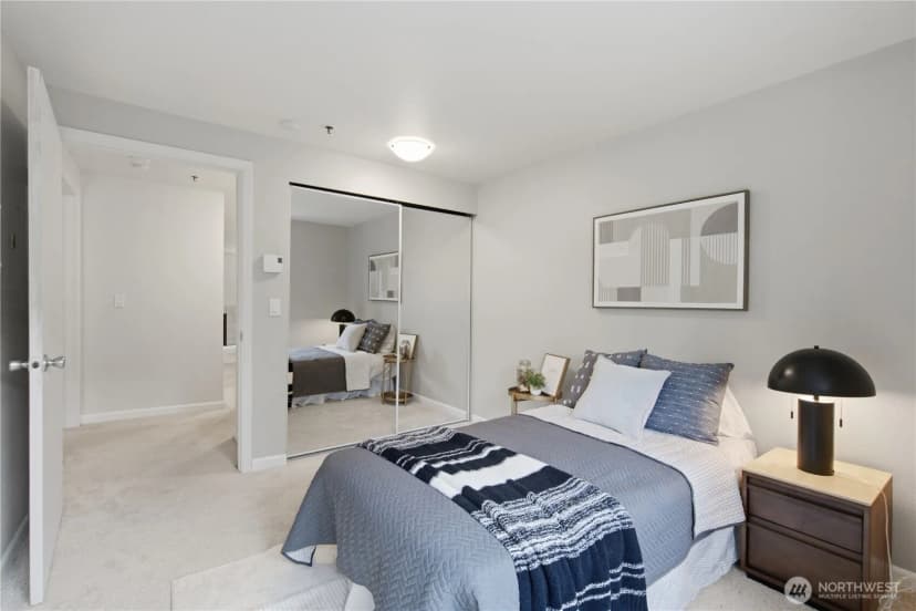 Property photo for 12611 109th Ct Ne #j202, Kirkland photo 17