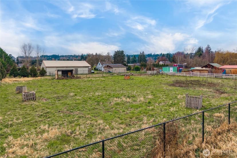 Property photo for 6905 60th Street E, Puyallup photo 15