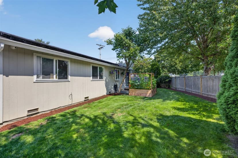 Property photo for 408 Amberwood Circle, Sultan photo 6