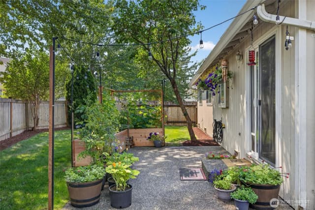 Property photo for 408 Amberwood Circle, Sultan photo 5