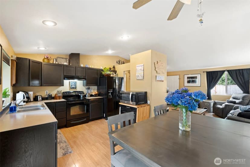 Property photo for 408 Amberwood Circle, Sultan photo 15