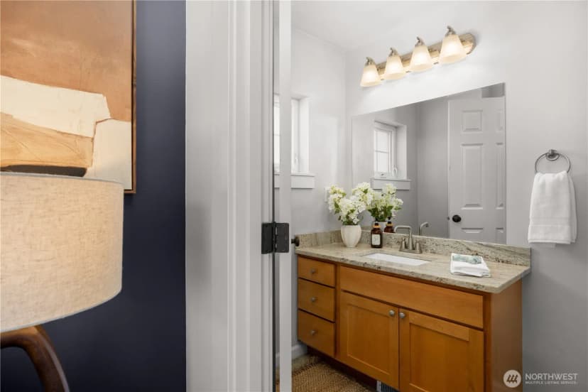Property photo for 1827 Parade Grounds Avenue Ne, Bainbridge Island photo 14