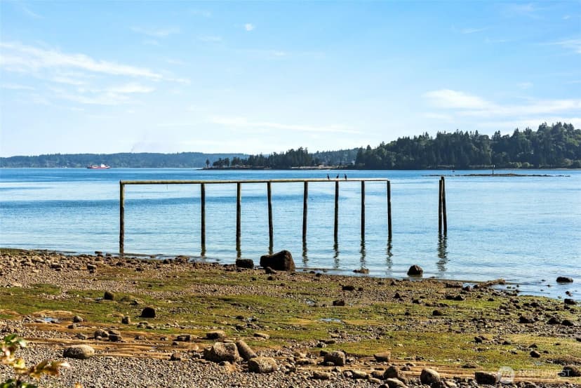 Property photo for 1827 Parade Grounds Avenue Ne, Bainbridge Island photo 24