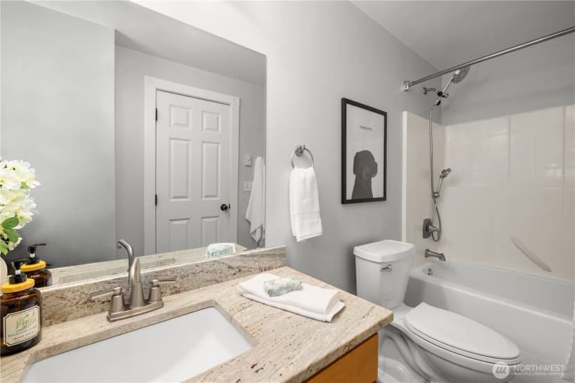 Property photo for 1827 Parade Grounds Avenue Ne, Bainbridge Island photo 16