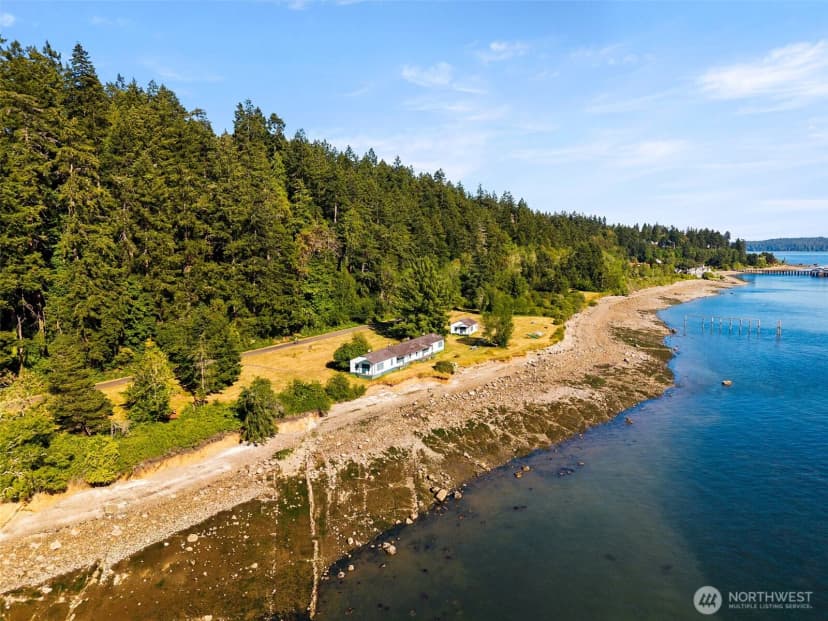 Property photo for 1827 Parade Grounds Avenue Ne, Bainbridge Island photo 28