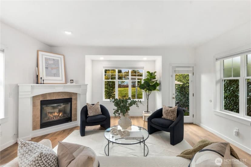 Property photo for 1827 Parade Grounds Avenue Ne, Bainbridge Island photo 3