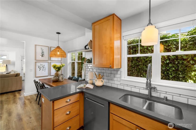 Property photo for 1827 Parade Grounds Avenue Ne, Bainbridge Island photo 11