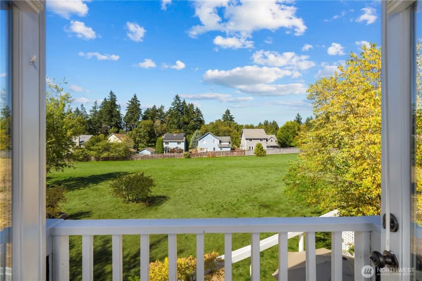 Property photo for 1827 Parade Grounds Avenue Ne, Bainbridge Island photo 13
