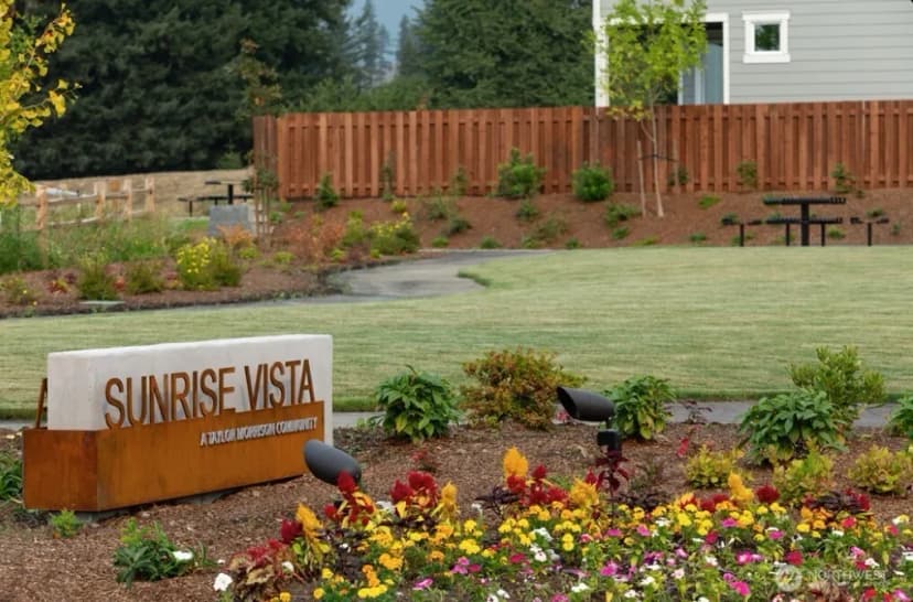 Property photo for 830 Weaver Drive E, Enumclaw photo 7