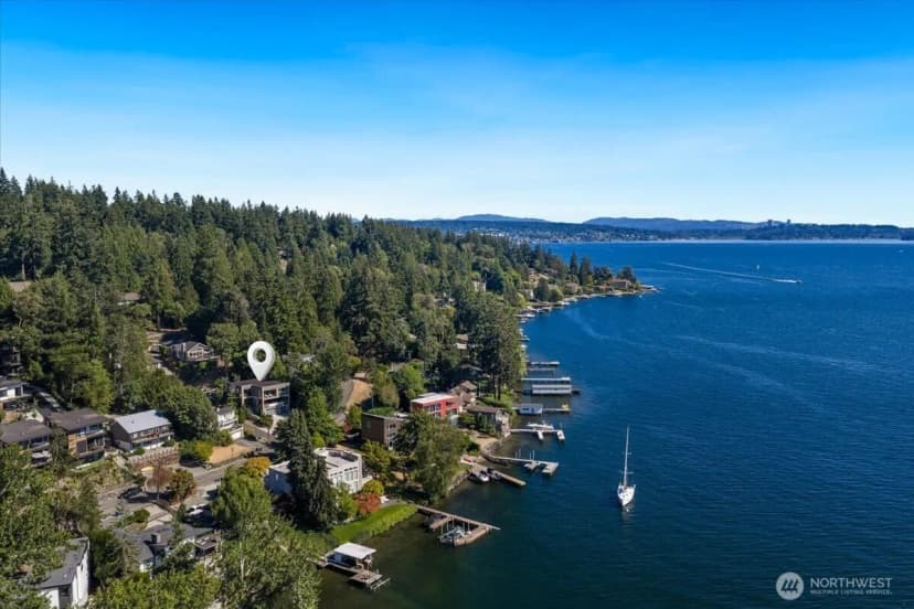 Property photo for 11822 Holmes Point Drive Ne, Kirkland photo 37