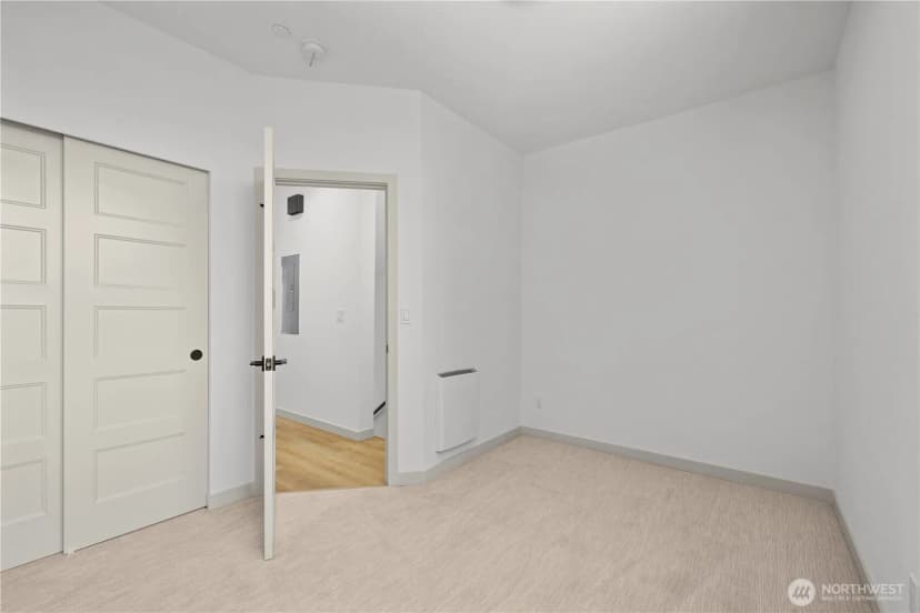 Property photo for 7009 9th Avenue Ne, Seattle photo 14