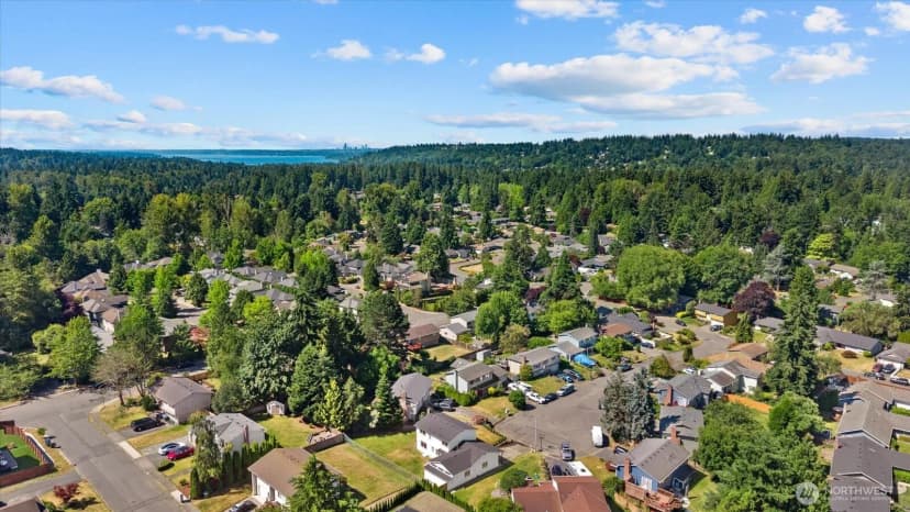 Property photo for 11235 Ne 146th St, Kirkland photo 31