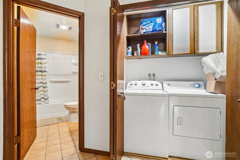 Property photo for 28400 16th Avenue S, Federal Way photo 13
