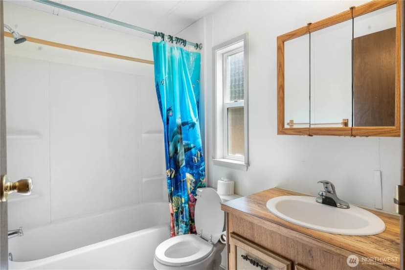 Property photo for 10110 Olalla Valley Road Se, Olalla photo 16