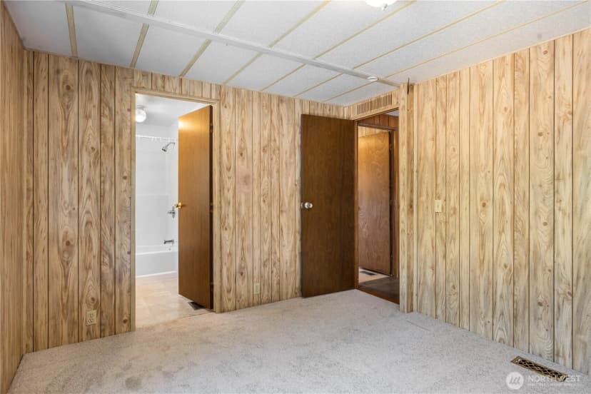 Property photo for 10110 Olalla Valley Road Se, Olalla photo 15