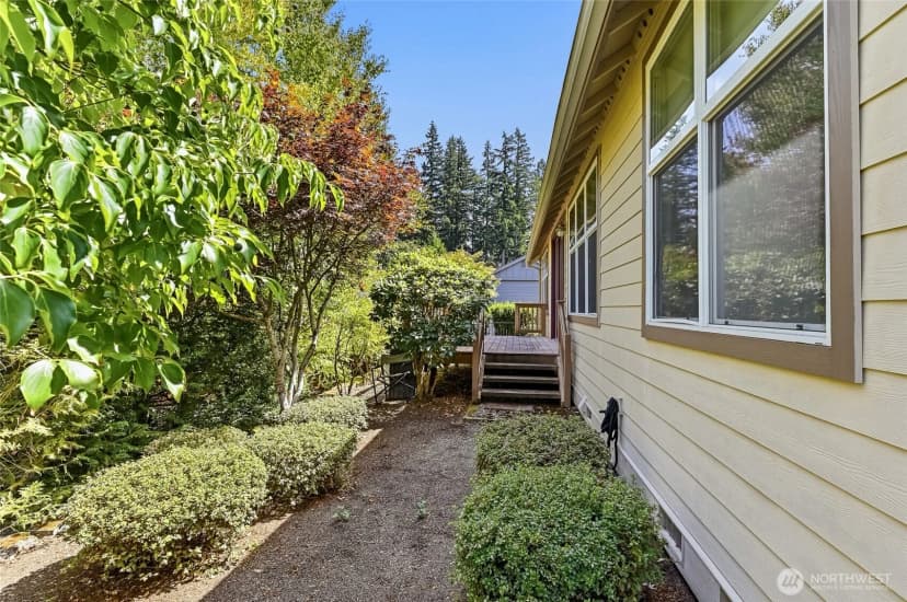 Property photo for 23918 Ne Adair Road, Redmond photo 20