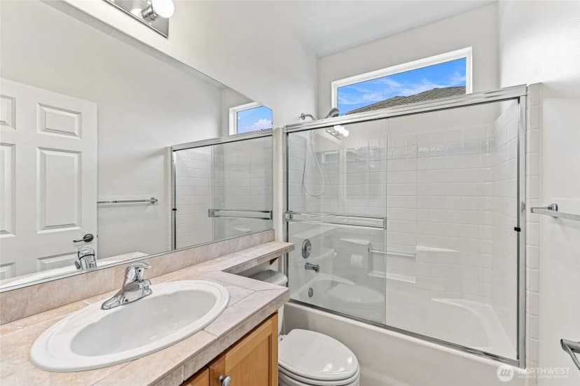 Property photo for 23918 Ne Adair Road, Redmond photo 15