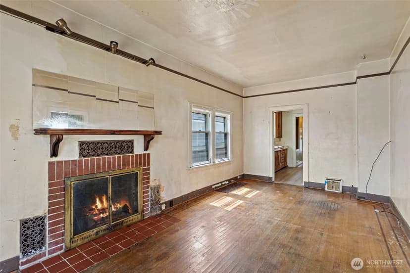 Property photo for 3029 21st Avenue S, Seattle photo 5