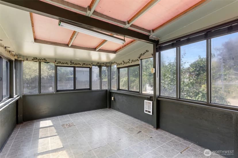 Property photo for 3029 21st Avenue S, Seattle photo 16