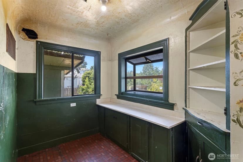 Property photo for 3029 21st Avenue S, Seattle photo 12