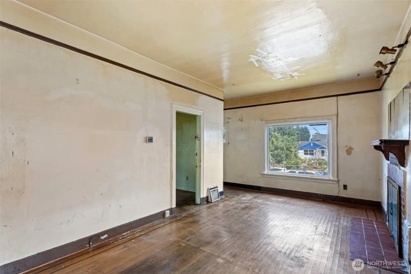 Property photo for 3029 21st Avenue S, Seattle photo 8