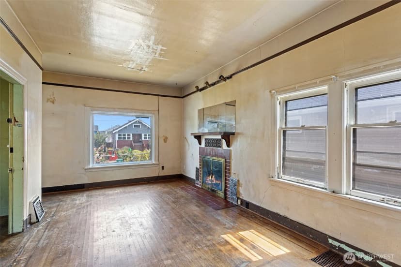 Property photo for 3029 21st Avenue S, Seattle photo 7