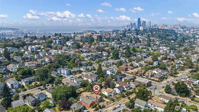 Property photo for 3029 21st Avenue S, Seattle photo 2