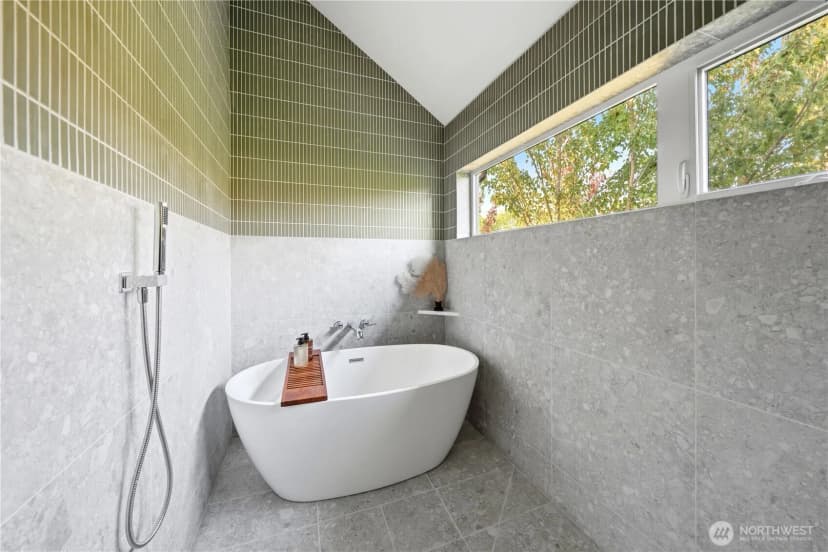 Property photo for 5301 49th Avenue Sw, Seattle photo 21