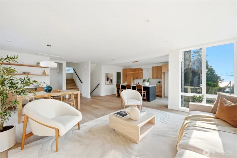 Property photo for 5301 49th Avenue Sw, Seattle photo 11