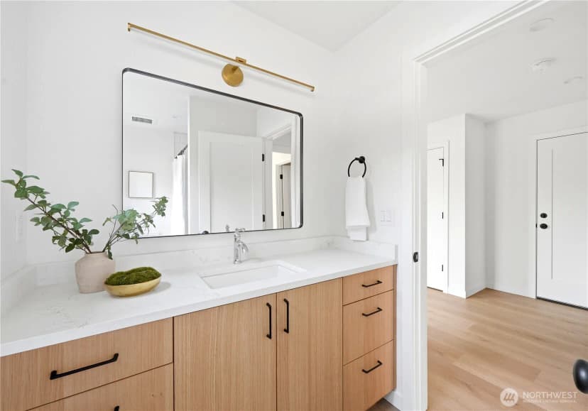 Property photo for 5301 49th Avenue Sw, Seattle photo 26