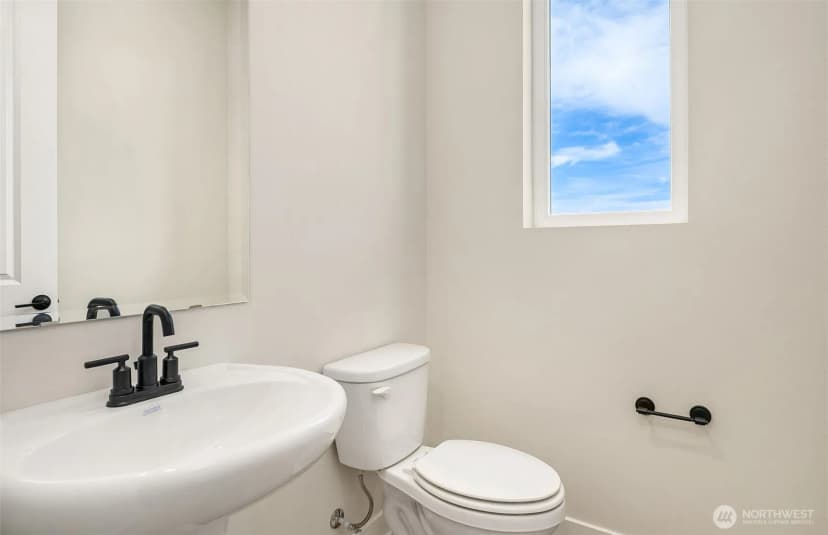 Property photo for 9007 Ne 203rd Lane #b, Bothell photo 14