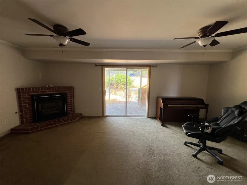 Property photo for 19528 71st Avenue E, Spanaway photo 11