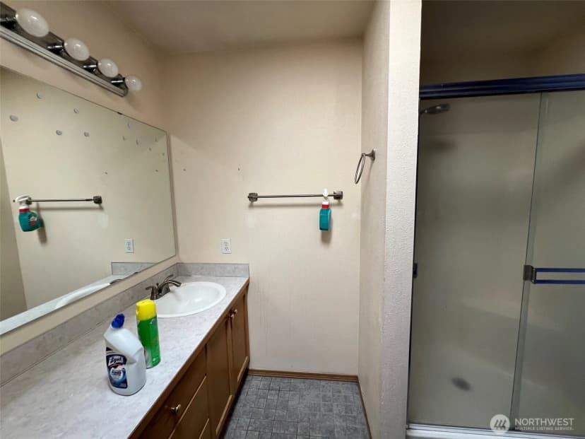Property photo for 19528 71st Avenue E, Spanaway photo 8