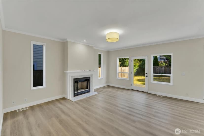 Property photo for 14604 Se 79th Drive, Newcastle photo 10
