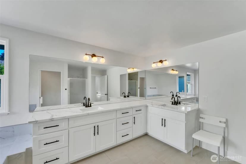 Property photo for 14604 Se 79th Drive, Newcastle photo 22